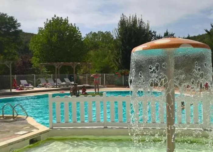 Camping Mobil-home Avec Terrasse Pour 6 Personnes - Api-1-52-545 *