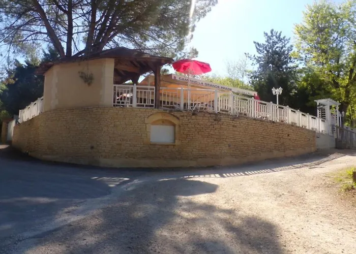Mobil-home Avec Terrasse Pour 6 Personnes - Api-1-52-545 * La Cassagne